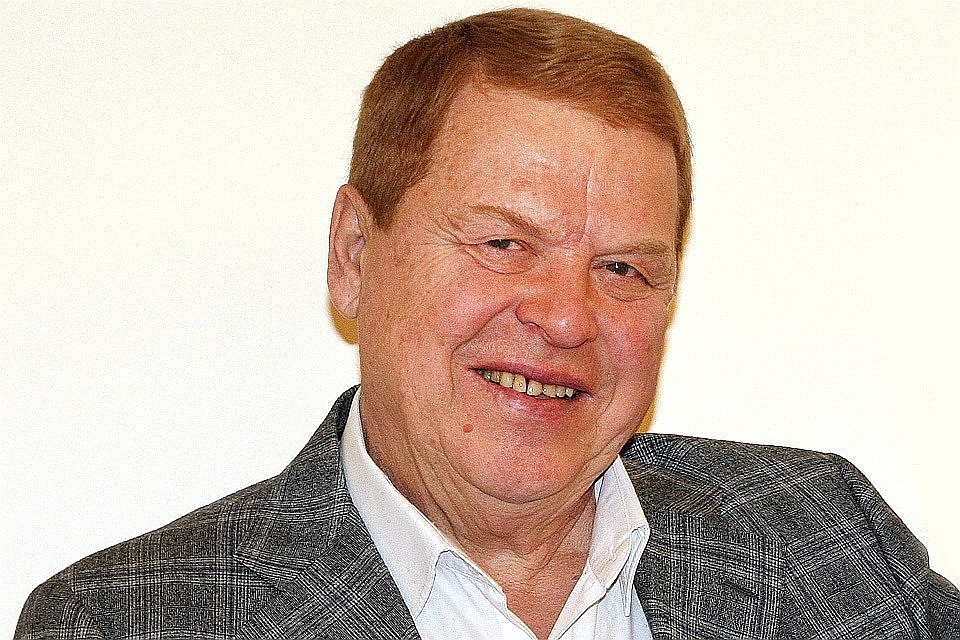 Михаил Кокшенов
