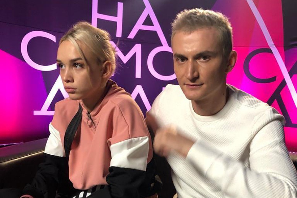 Два года назад скандально известная участница ток-шоу "Пусть говорят" вышла замуж за успешного видеооператора Андрея Шлянина.