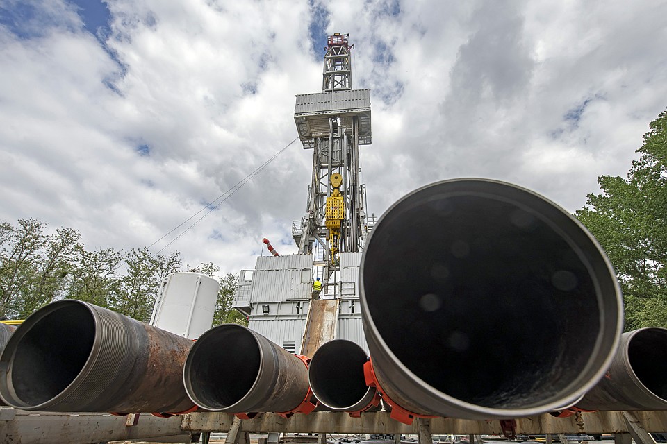 Вопреки санкциям русская нефть по-прежнему популярна на мировом рынке.