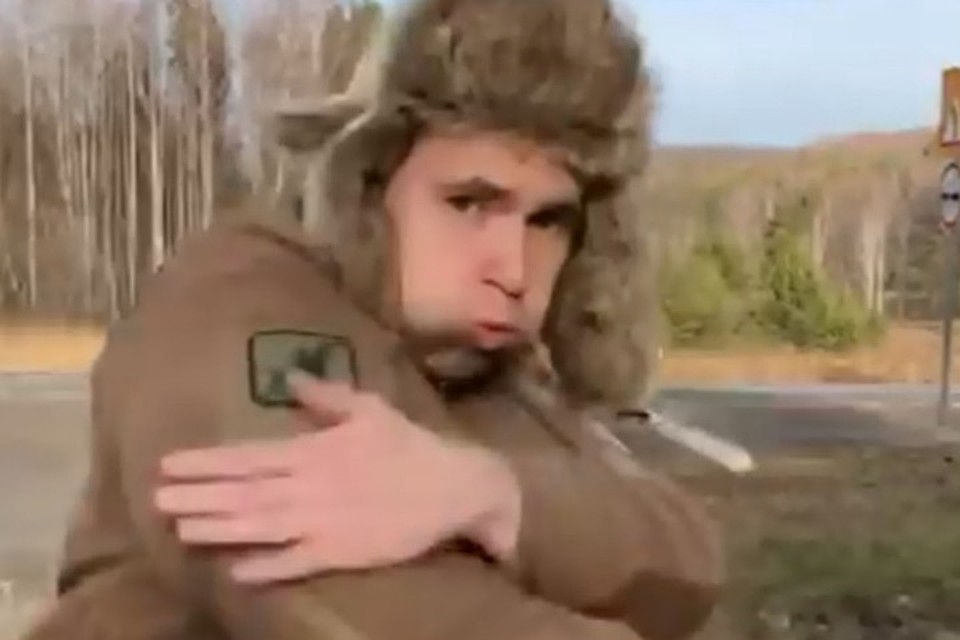 "Синтоловый качок" пешком идет в Сибирь, чтобы избить местного фрика