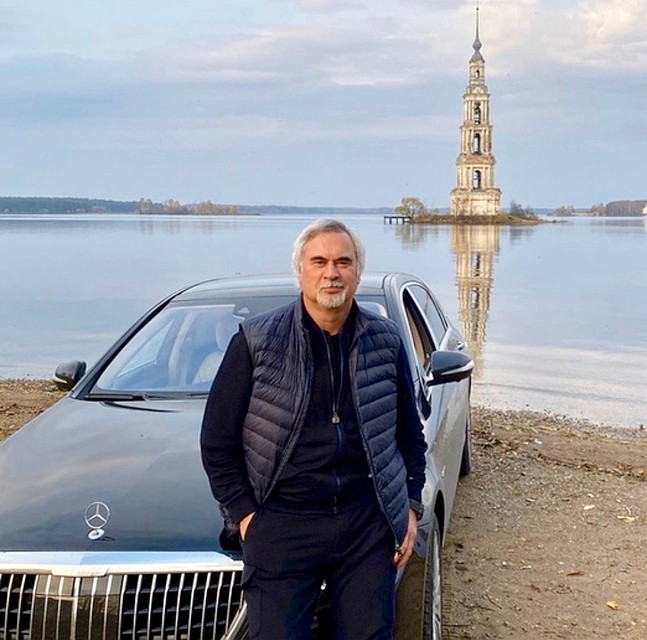 За три часа фоточка с архитектурной достопримечательностью набрала в аккаунте певца 20 тысяч лайков Фото: instagram/meadzevalerian
