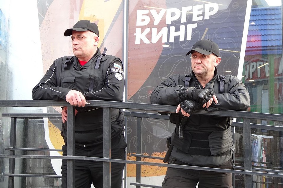 Работники ресторана вызвали охрану. Фото: Агентство Безопасности ГВАРДИЯ.