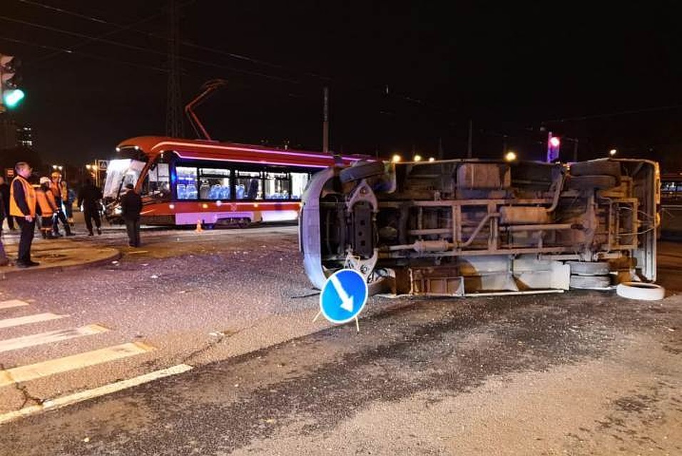 Травмы получили 15 человек Фото: ГУ МВД по Санкт-Петербургу и Ленобласти