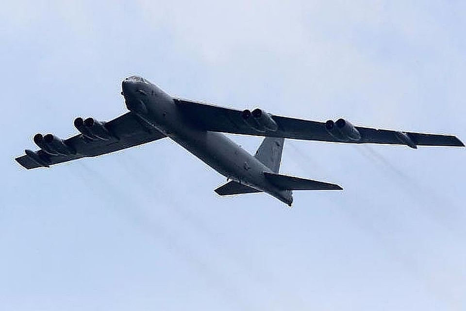 Час полета В-52 стоит $76 тысяч