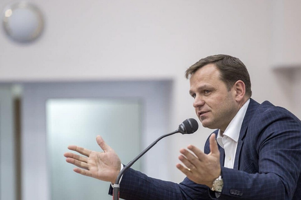 Андрей Нэстасе.