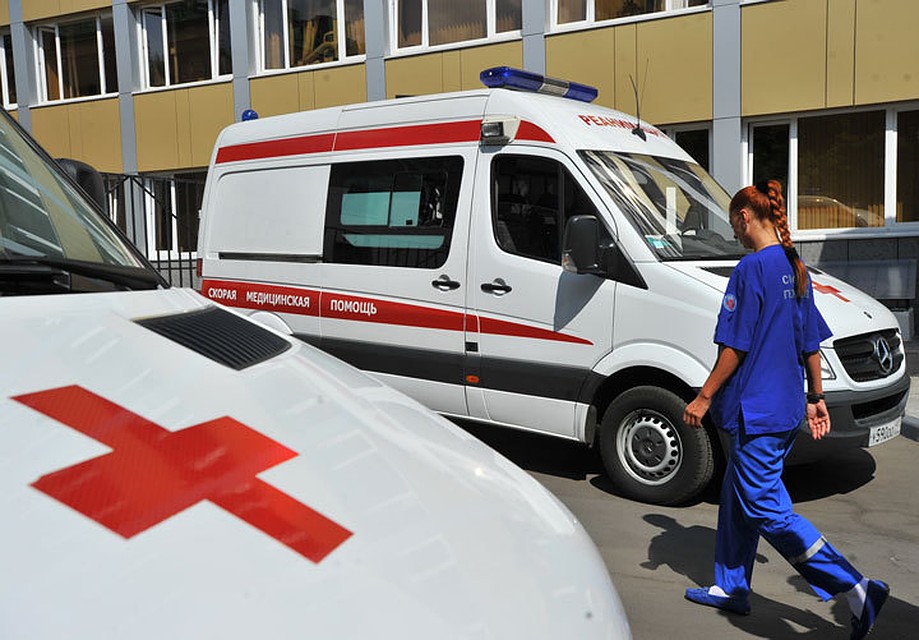 Пострадавшую экстренно привезли на Скорой в больницу, но врачи оказались бессильны.