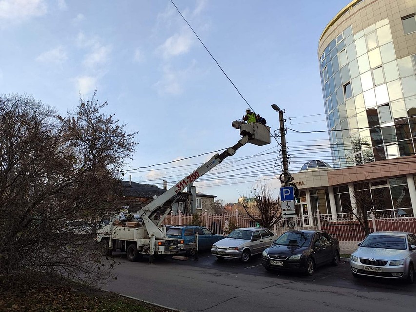 Энергетики заменят более 25 тысяч светильников