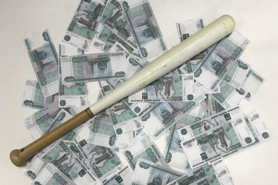 Уфимец с битой внезапно напал на незнакомых мужчин
