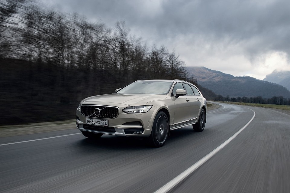 Volvo V90 Cross Country