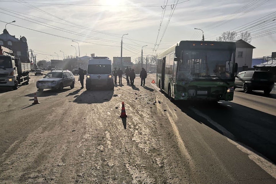 В аварии на пересечении улиц Рабочего штаба и Петрова погибла женщина.