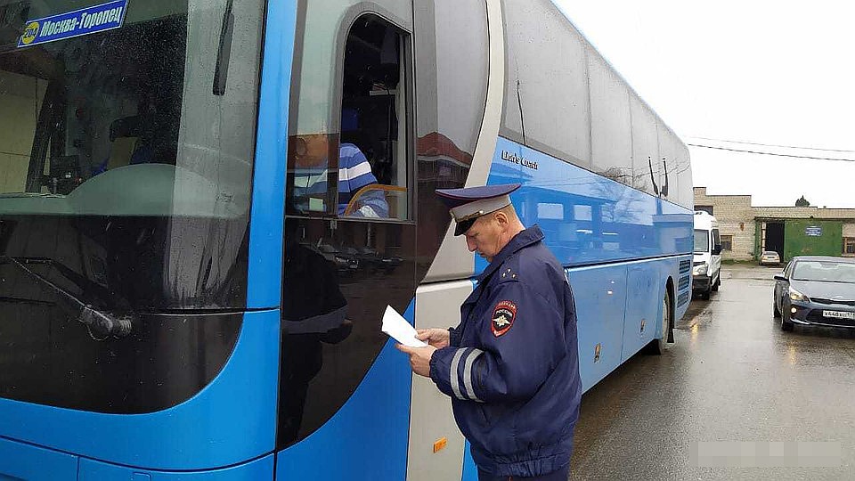 В Тверской области продолжаются сплошные проверки автобусов Фото: УГИБДД России по Тверской области