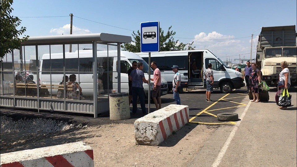 в Крыму легальные автобусы до границы с Украиной запустили в конце лета