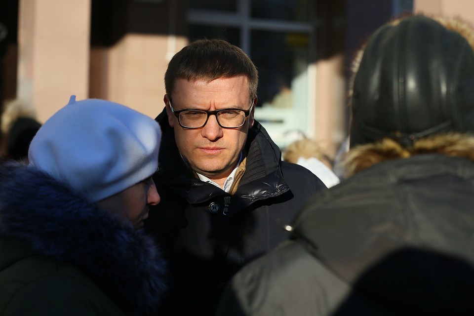 Алексей Текслер: "Недопустимо делить жителей по ведомственному принципу: каждый человек, проживающий в Челябинской области, находится в зоне ответственности региональной и муниципальной власти". Фото: gubernator74.ru