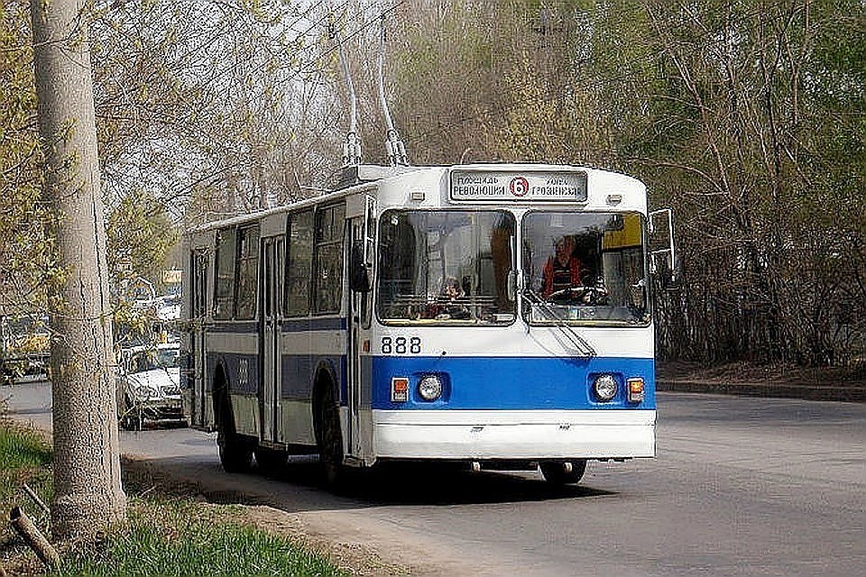Троллейбус № 6 будет делать остановки в Ростовском переулке в обоих направлениях