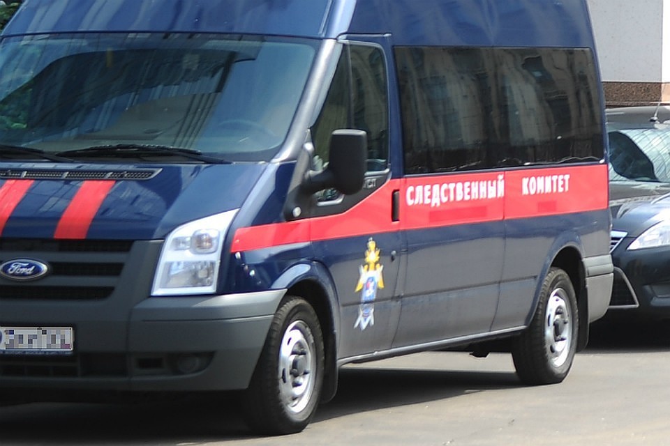 По факту гибели мужчины следователи проводят проверку