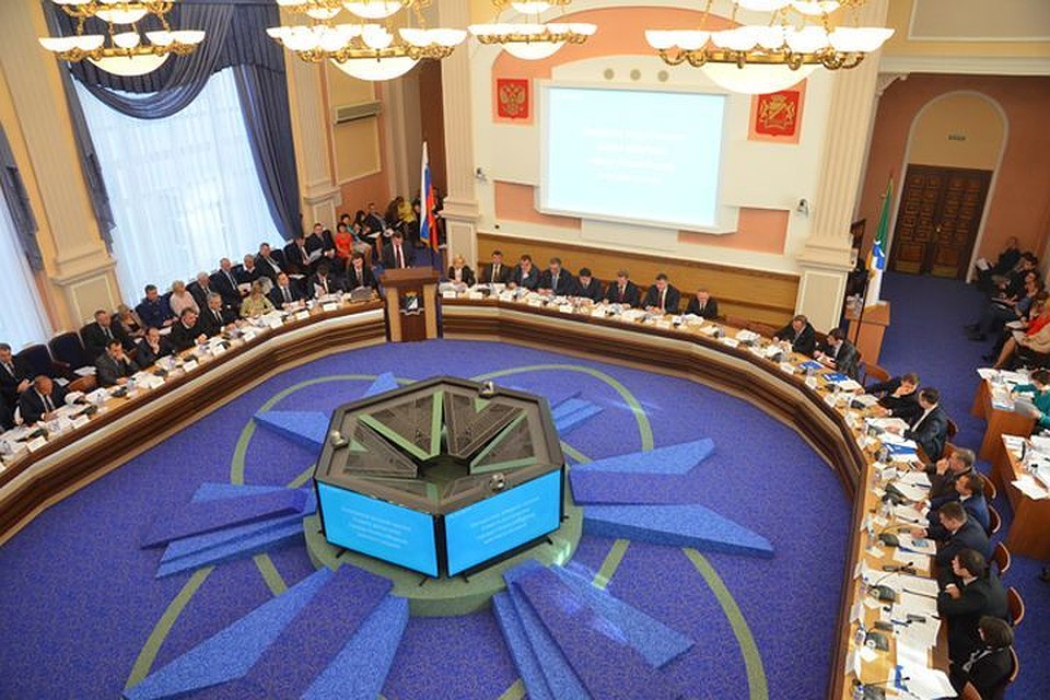 Считать публичные слушания по проекту решения состоявшимися