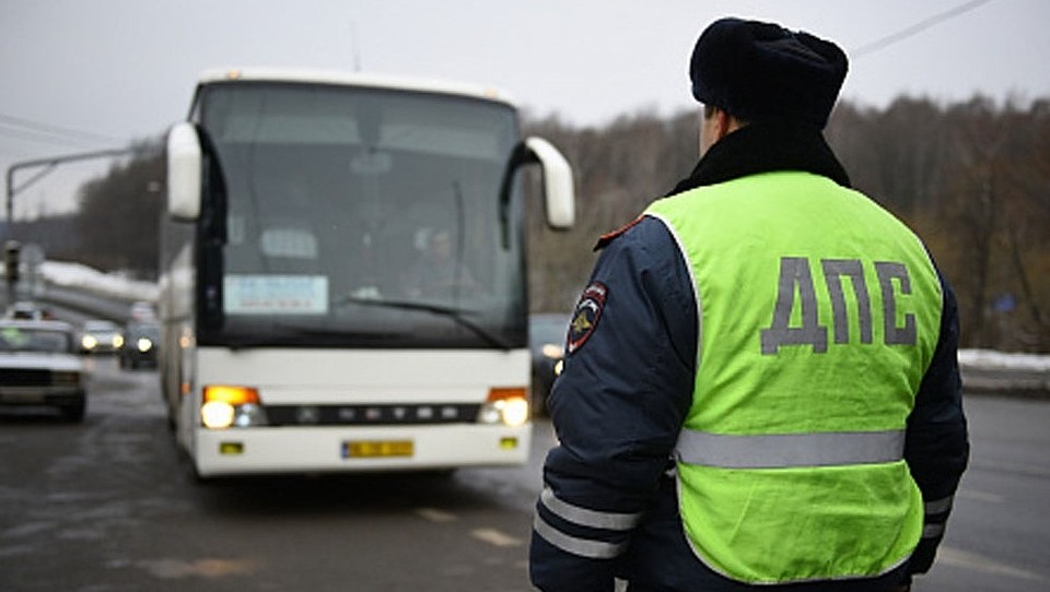 Работу общественного транспорта проверили госвтоинспекторы. Фото: УГИБДД по РО.