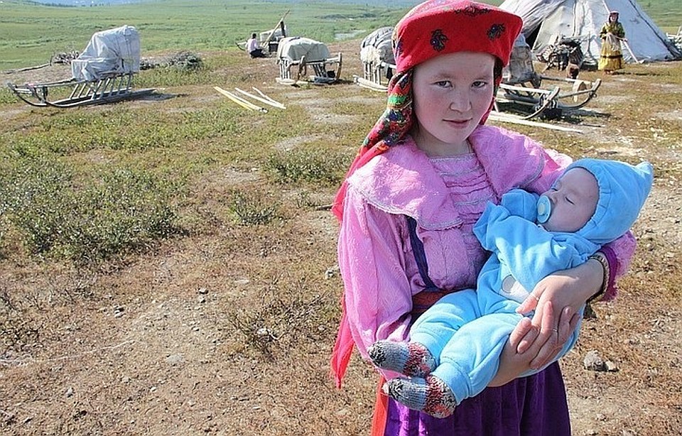 Ямальские подарки новорожденным ЯНАО получат все родители Фото: правительство.янао.рф