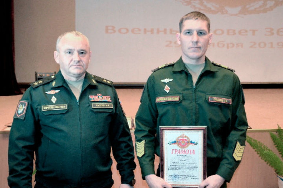 Контрактника из Бурятии наградили за спасение семьи с двумя детьми на пожаре. Фото: пресс-служба пресс-служба Восточного военного округа