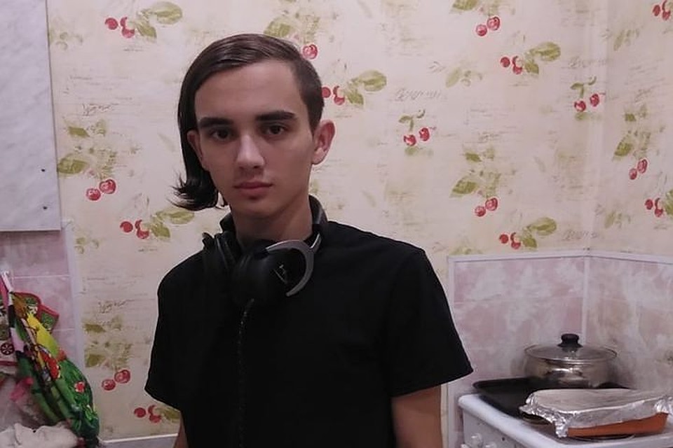 Михаила Ермолаева ищут экстрасенсы.