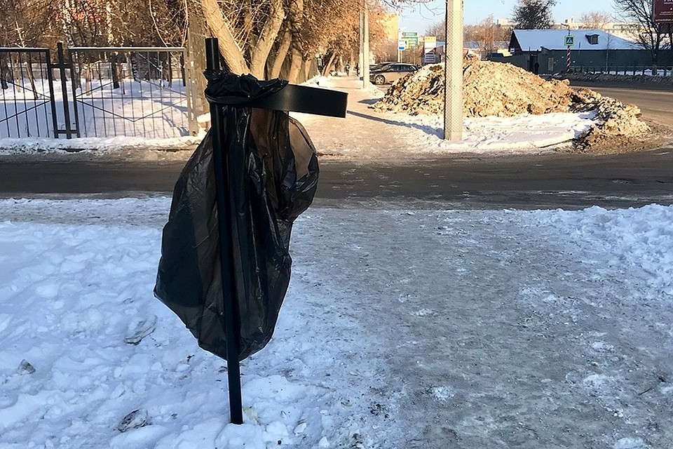 Урны поставили в начале года. Фото: Челябинский урбанист.