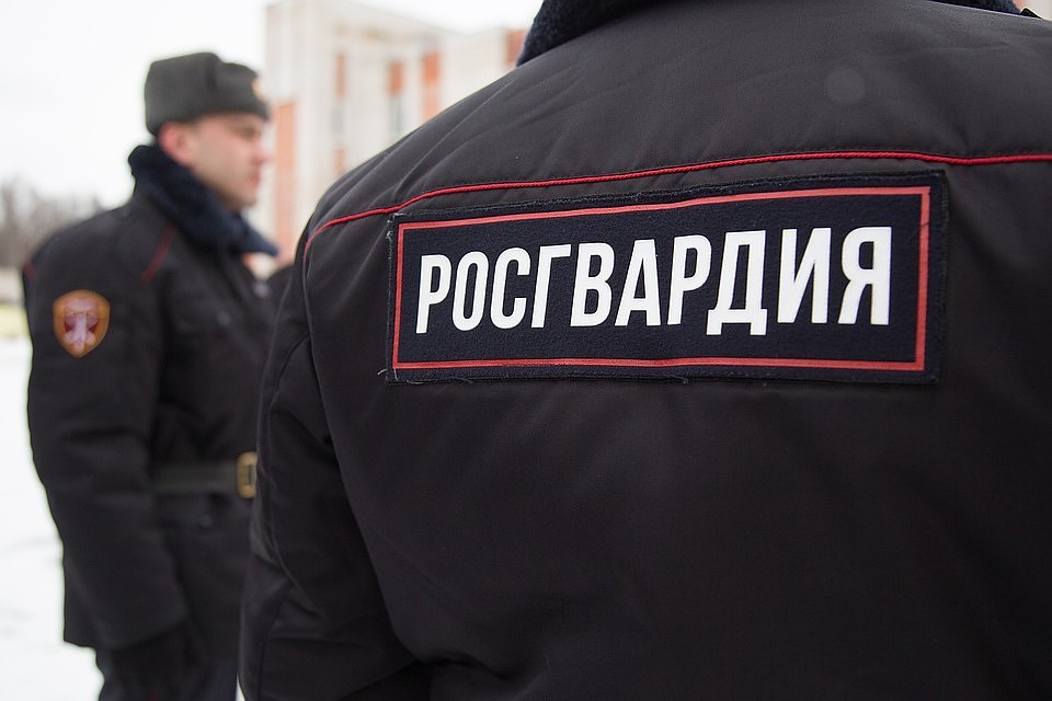 Ношение идентификационных жетонов не одобрил комитет по безопасности и противодействию коррупции