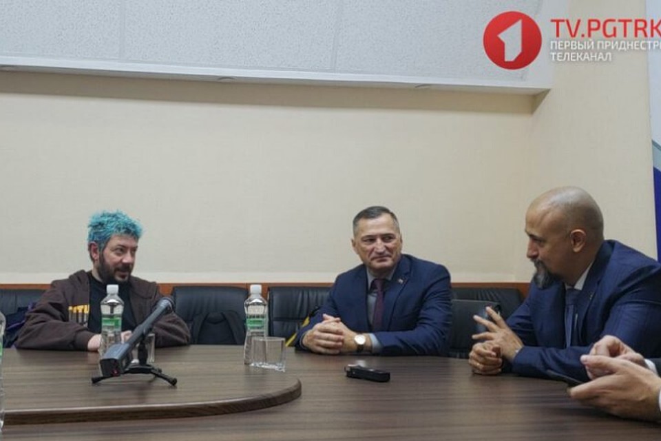 Артемий Леебдев на встреч с министром экономического развития Сергеем Оболоником.