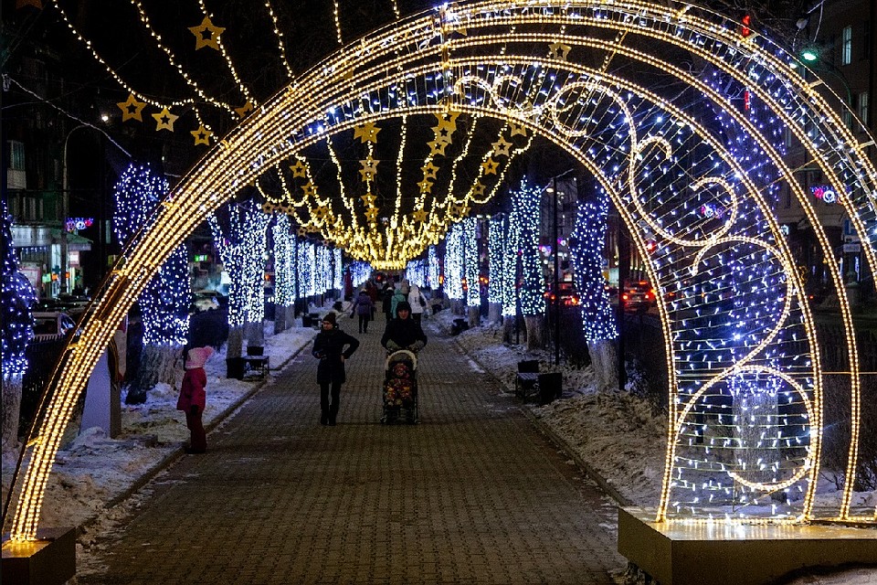 Новогодняя подсветка появится по всему городу