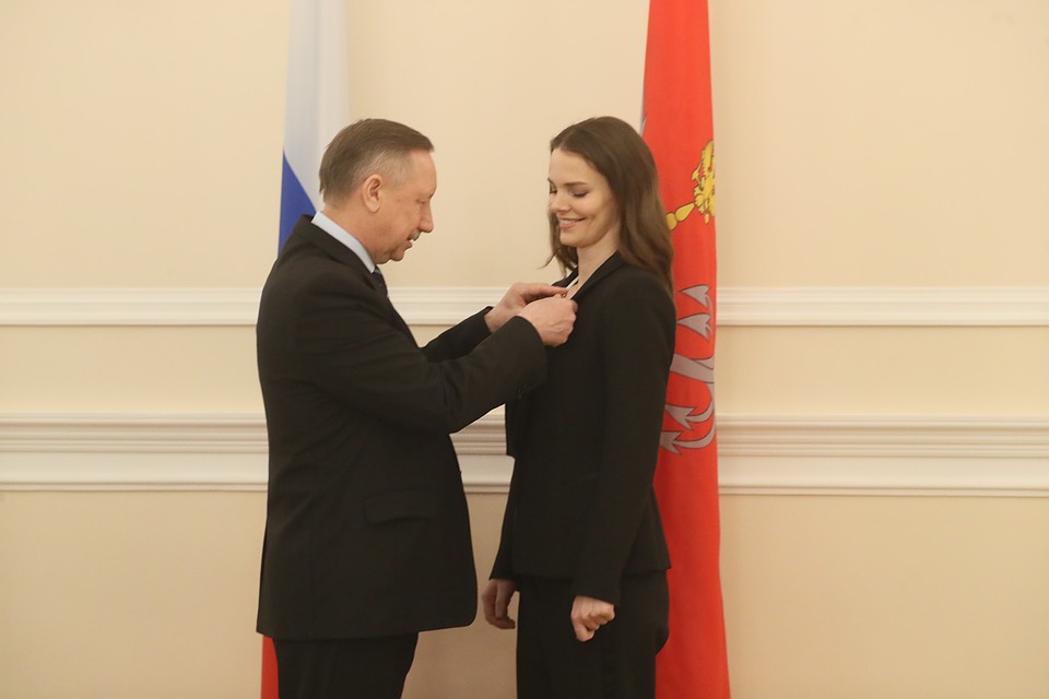 Александр Беглов вручил награды Льву Додину и Елизавете Боярской. Фото: gov.spb.ru