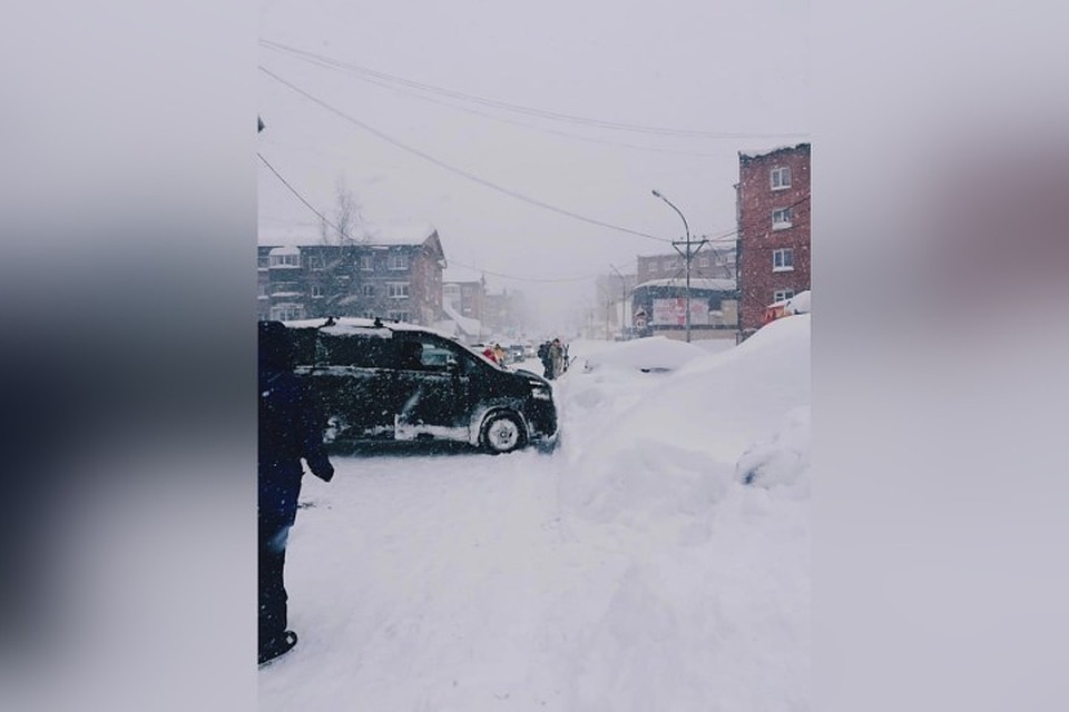 «Горшочек, не вари!»: из-за снегопада в Шерегеше случился транспортный коллапс. vk.com, "Шерегеш. Горнолыжный курорт", Никита Овчинников