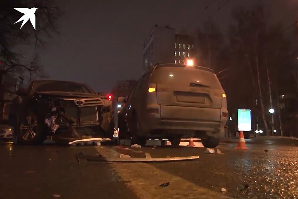 Жуткая авария произошла вечером 7 декабря недалеко от Театра юного зрителя.