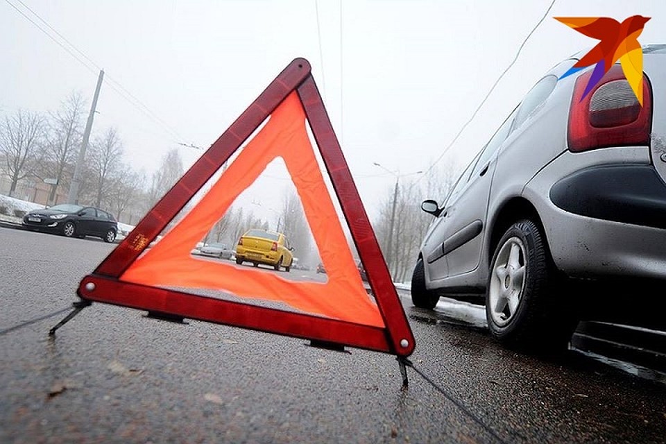 В аварию попали поочередно восемь авто.