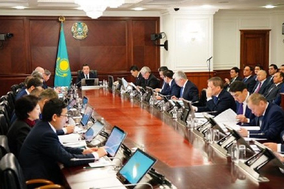 Глава правительства поручил администраторам бюджетных программ до конца финансового года (20 декабря) принять меры к освоению выделенных бюджетных средств в полном объеме.