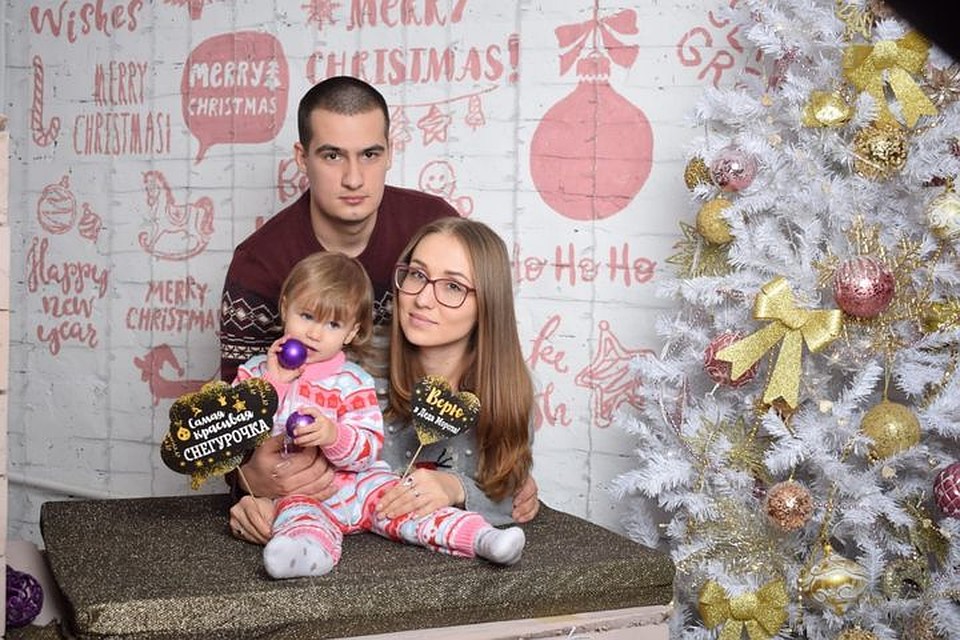 Маленькой девочке придется встретить Новый год в больнице, а еще долго лечиться. Фото: Нина Нечунаева