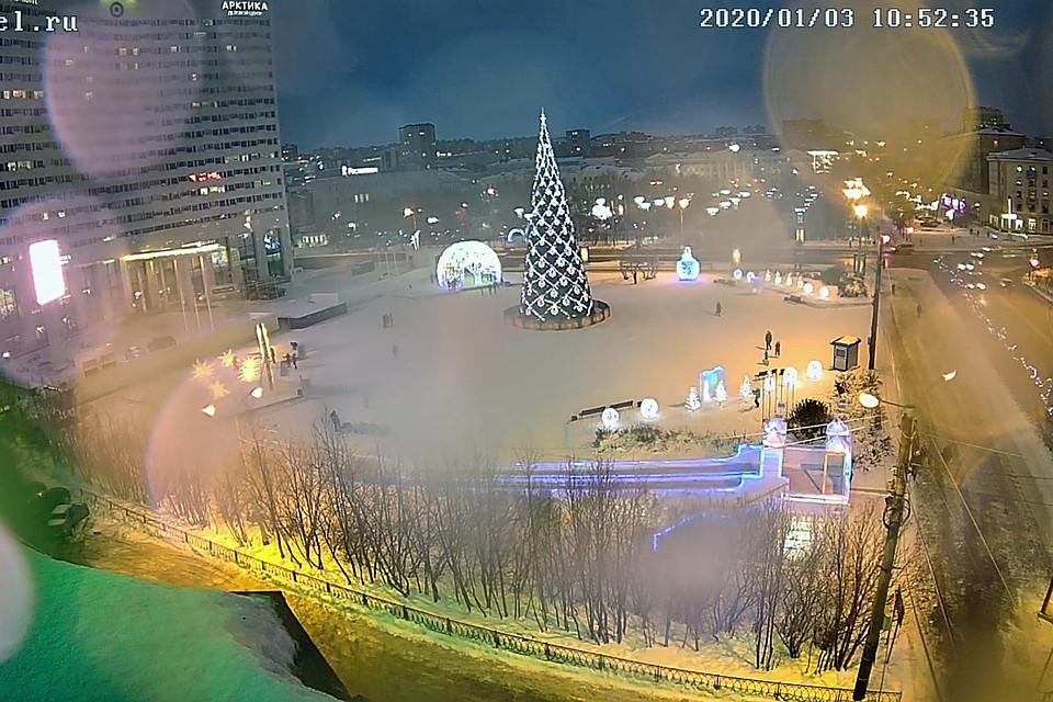 Если погода не образумится, то ледяная горка превратится в водяную. Фото: skyscrapercity.com