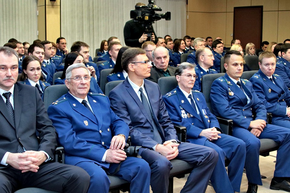 Глава Ямала поздравил работников прокуратуры с профессиональным праздником Фото: yanao.ru