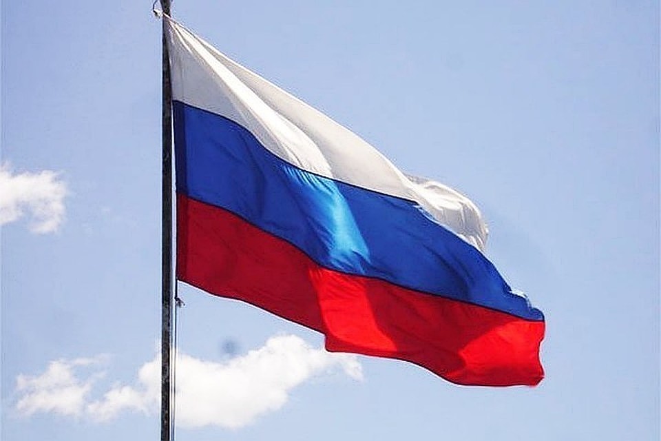 Рубль упал на 20 копеек к доллару и евро после новости об отставке правительства РФ