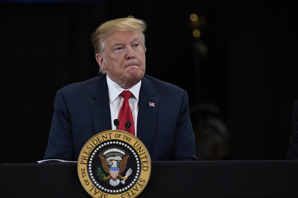 Трамп подтвердил, что он пытается добавить дополнительные страны к запрету на поездки. Фото: Susan Walsh/AP Photo.