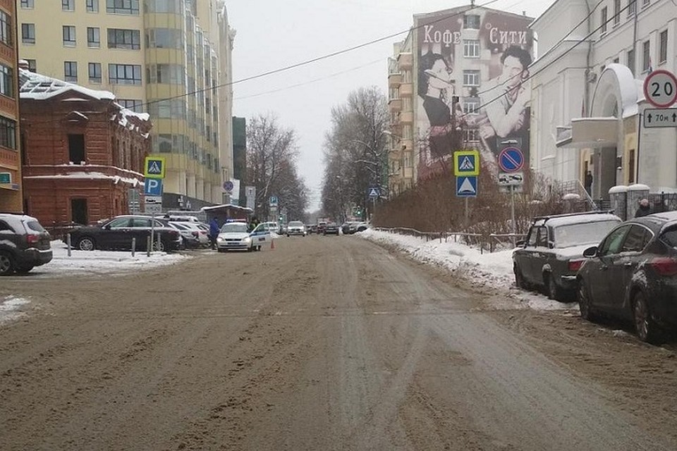 В результате аварии мальчик получил травмы. Фото: ГИБДД по Перми