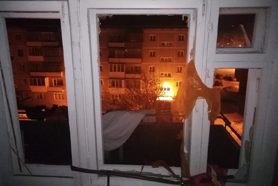 В пятиэтажке произошел мощный хлопок газа. Фото: пресс-служба МЧС по Свердловской области