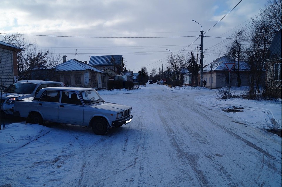 В Орле 19-летний водитель сбил пешехода и врезался в «ВАЗ» . Фото: УГИБДД УМВД России по Орловской области