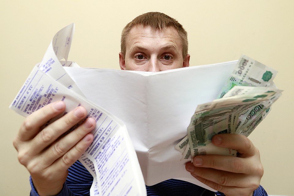 Названы две самые проблемные категории должников по коммуналке