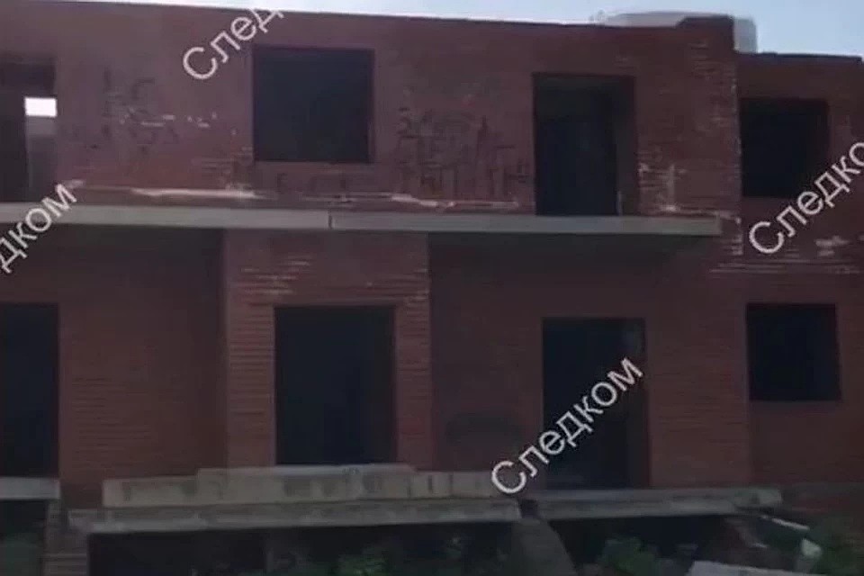 Девочка разбилась на этой стройке. Фото: Следственное управление СК РФ по Новосибирской области