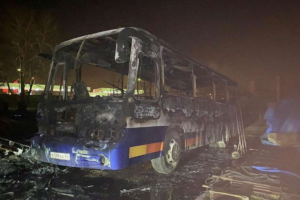 Задержанные могут быть причастны к поджогам двух автобусов