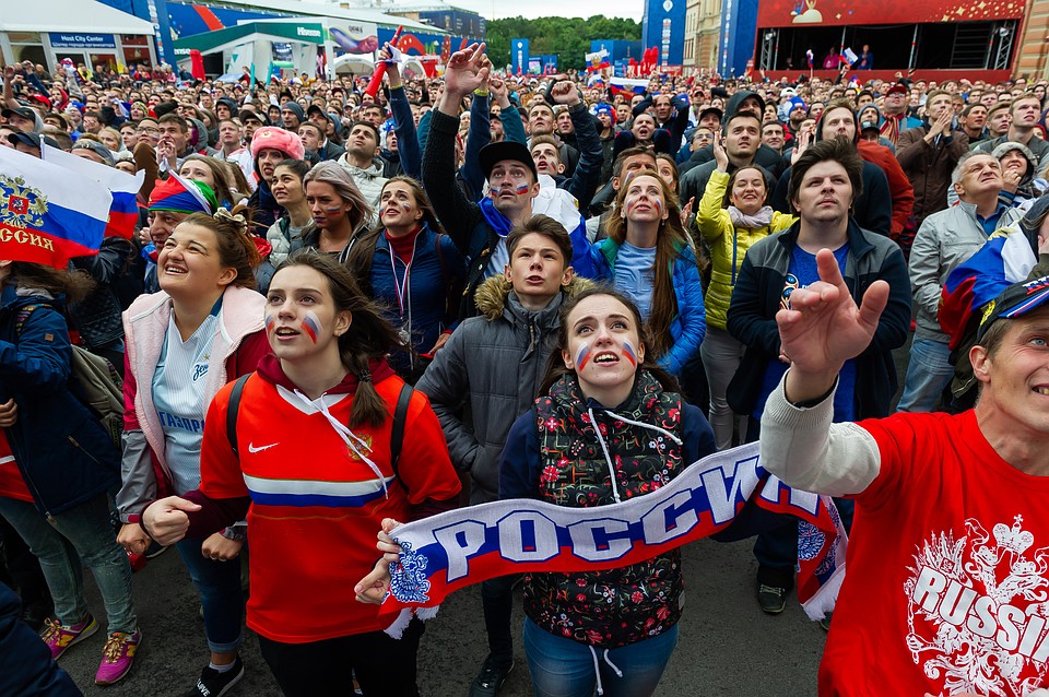 Фан-зоны на ЕВРО 2020 откроют на Дворцовой и Конюшенной площадях.