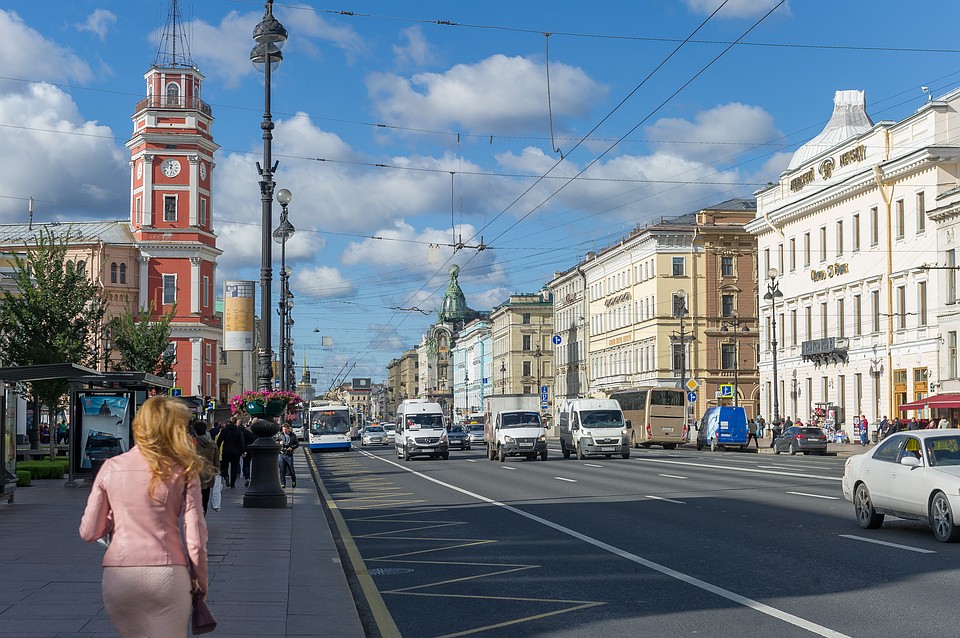 На Невском проспекте собираются ограничить скоростной режим до 40 километров в час