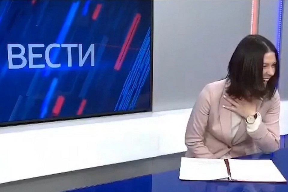 Александра Новикова продолжает работать