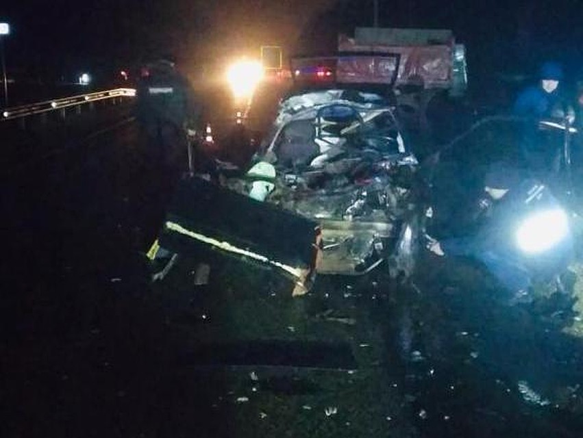 От удара автомобиль ВАЗ отбросило на автомобиль «Рено Логан»