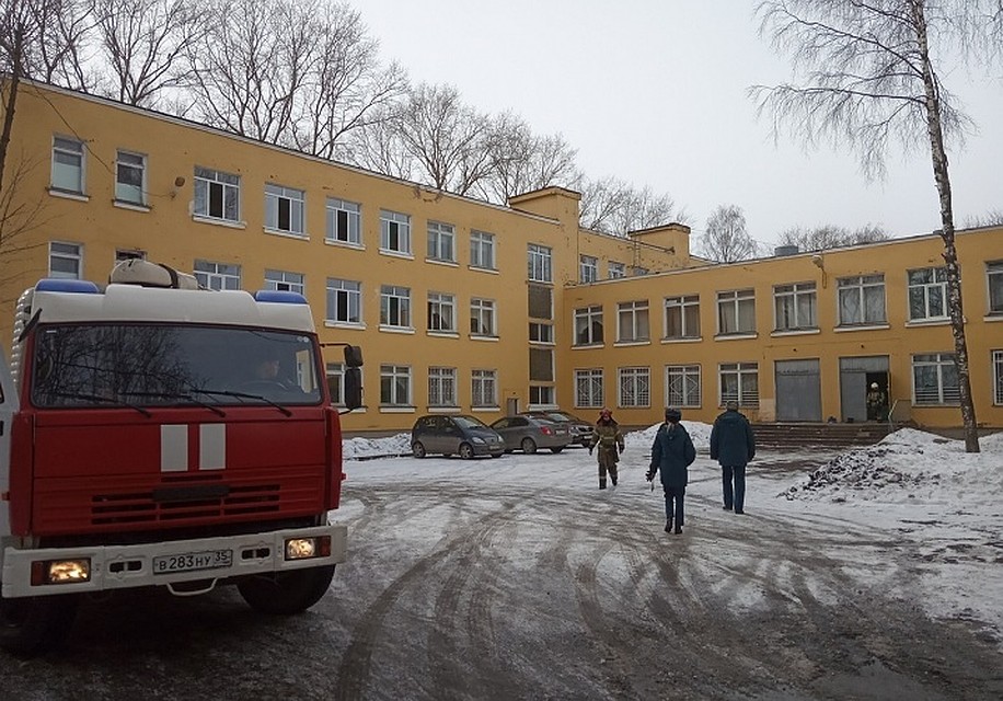 После проветривания занятия в школе продолжились.