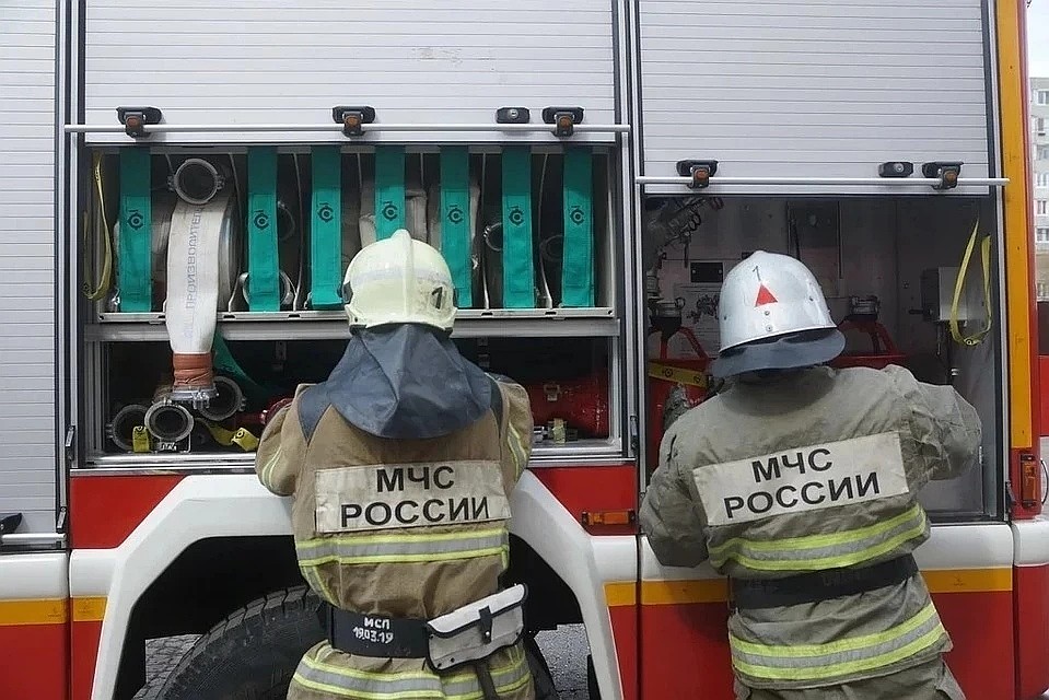 Из ТРК эвакуировали 50 человек.